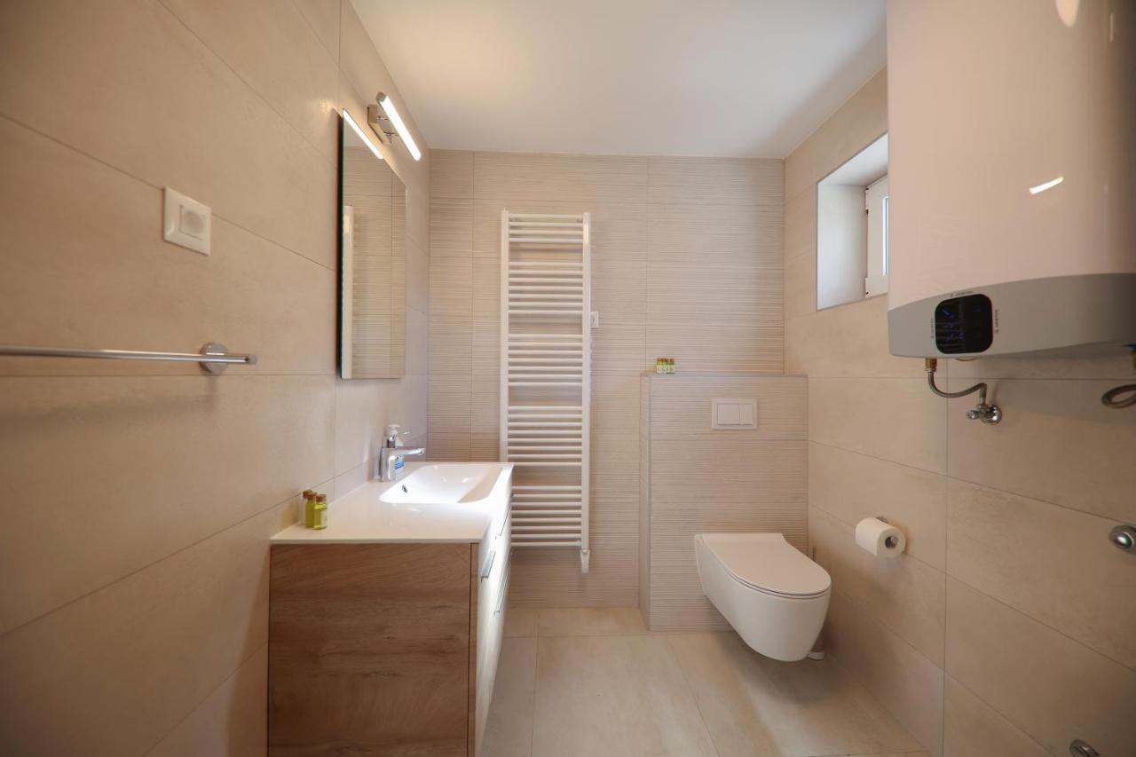 Apartmani Diklo ซาดาร์ ภายนอก รูปภาพ